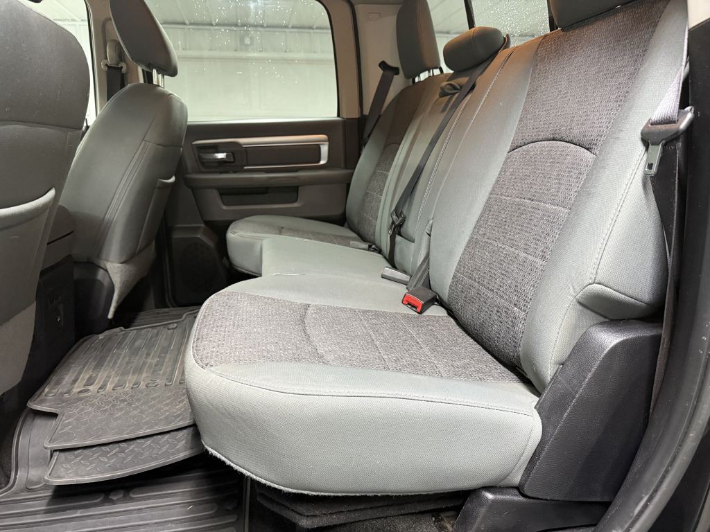 2016 RAM 1500 Image 24