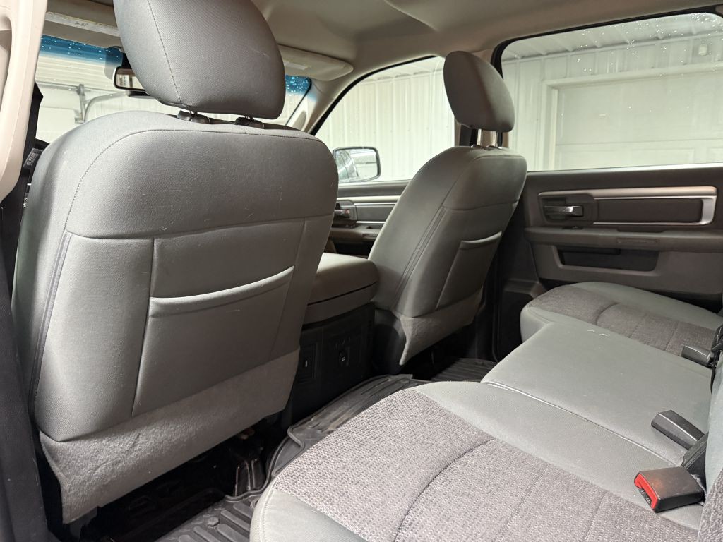 2016 RAM 1500 Image 25