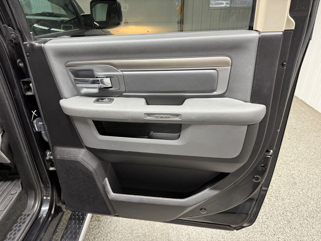 2016 RAM 1500 Image 30