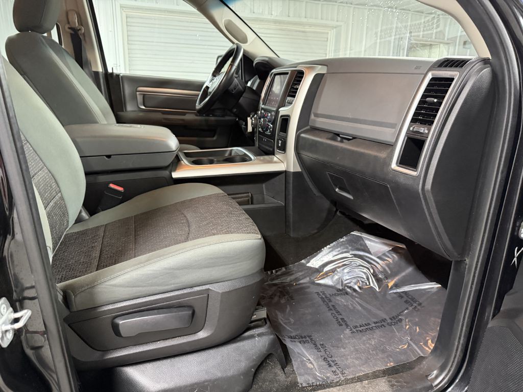 2016 RAM 1500 Image 31