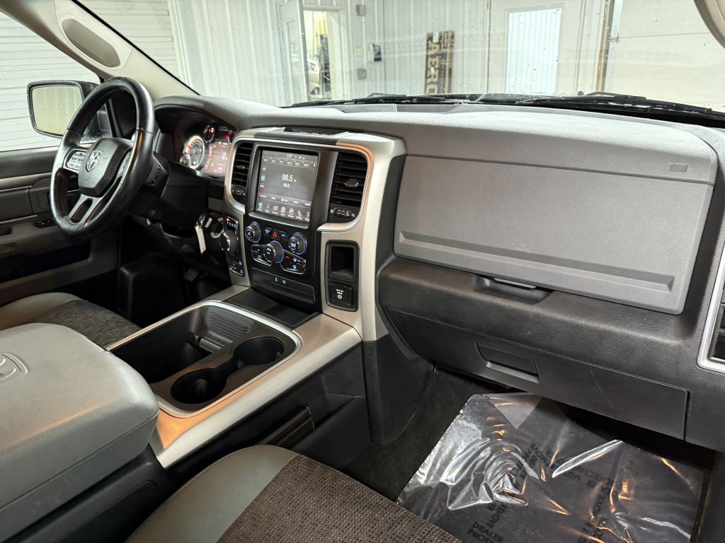 2016 RAM 1500 Image 33