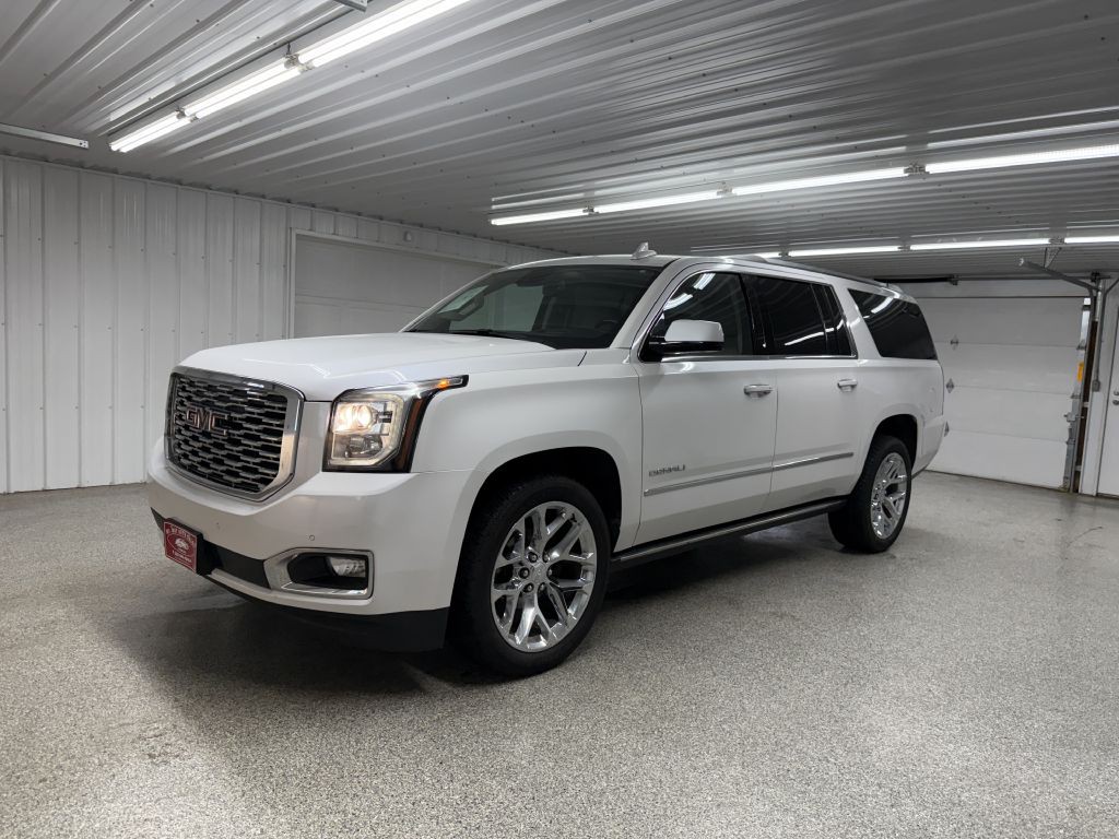 2018 GMC Yukon Image 2