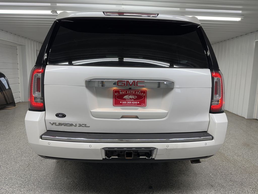 2018 GMC Yukon Image 4