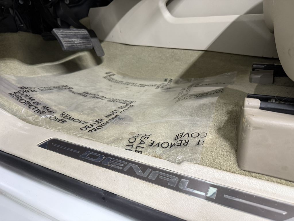 2018 GMC Yukon Image 9