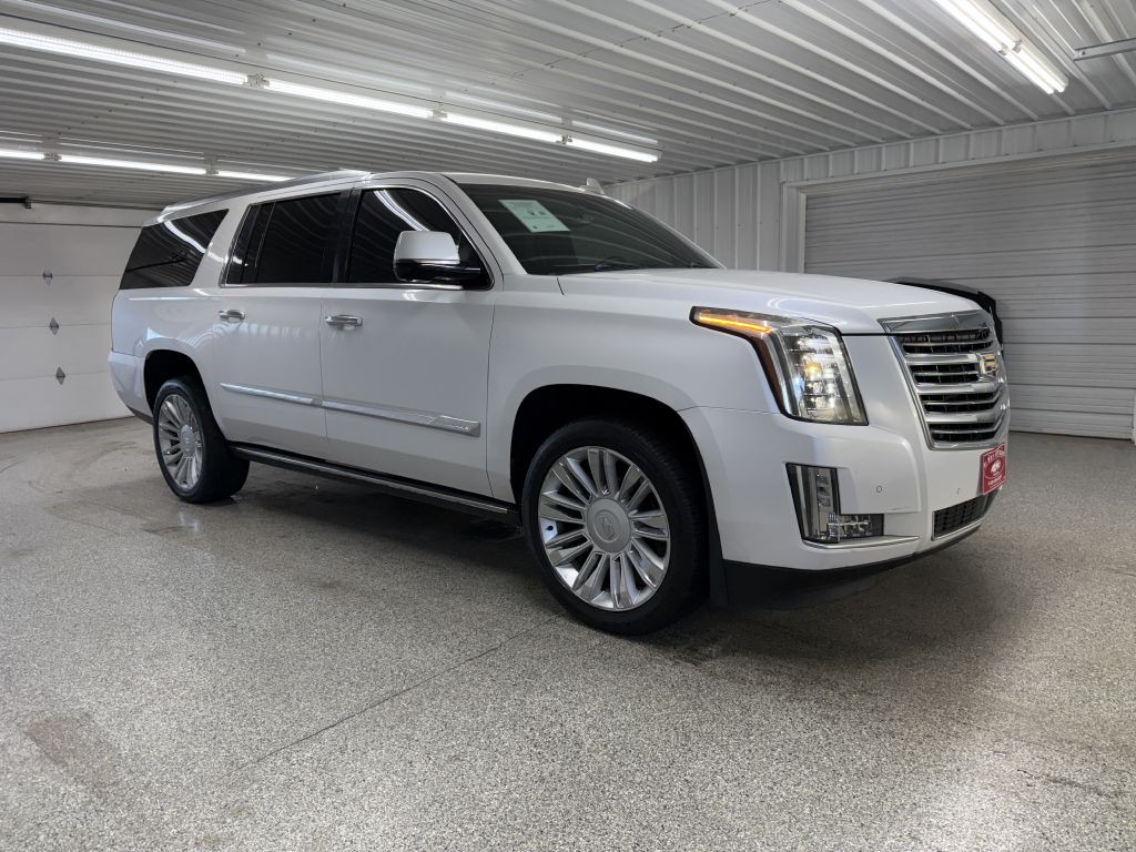 2016 Cadillac Escalade Image 1