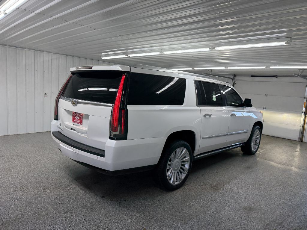 2016 Cadillac Escalade Image 5