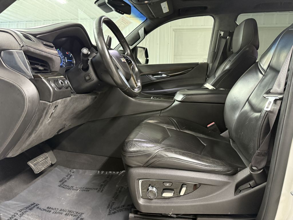 2016 Cadillac Escalade Image 7
