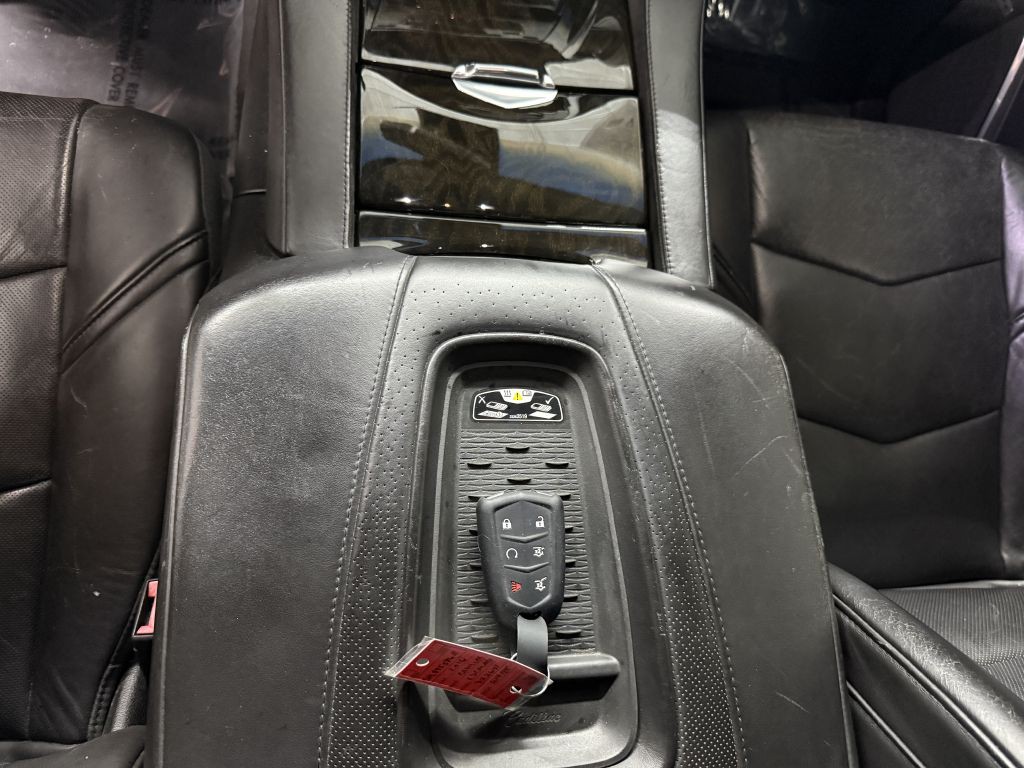 2016 Cadillac Escalade Image 20