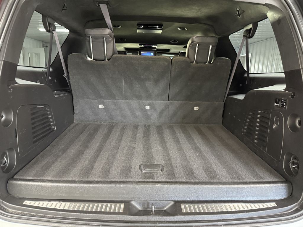 2016 Cadillac Escalade Image 32