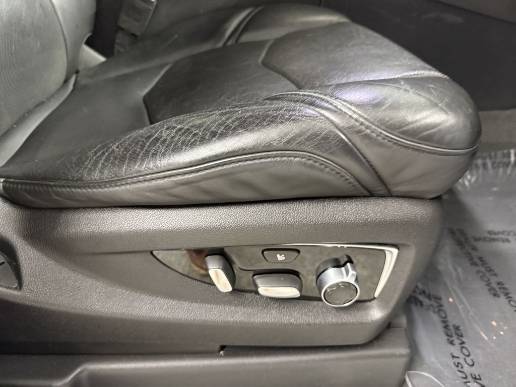 2016 Cadillac Escalade Image 41