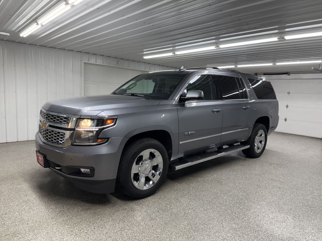 2019 Chevrolet Suburban Image 2