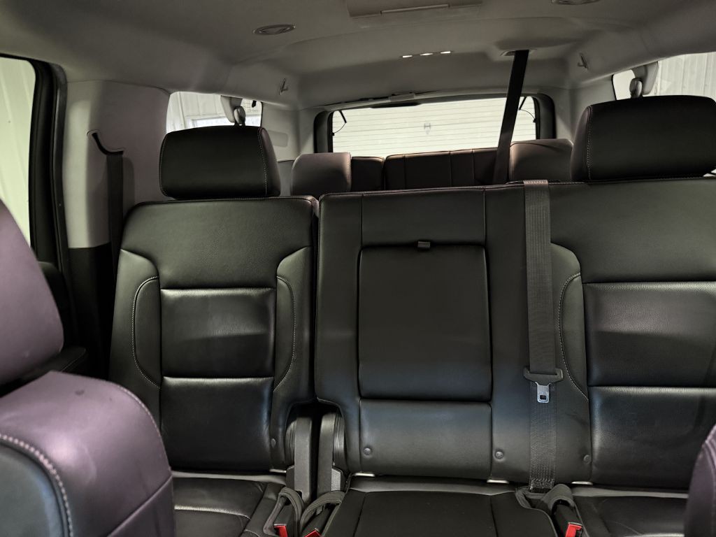 2019 Chevrolet Suburban Image 23