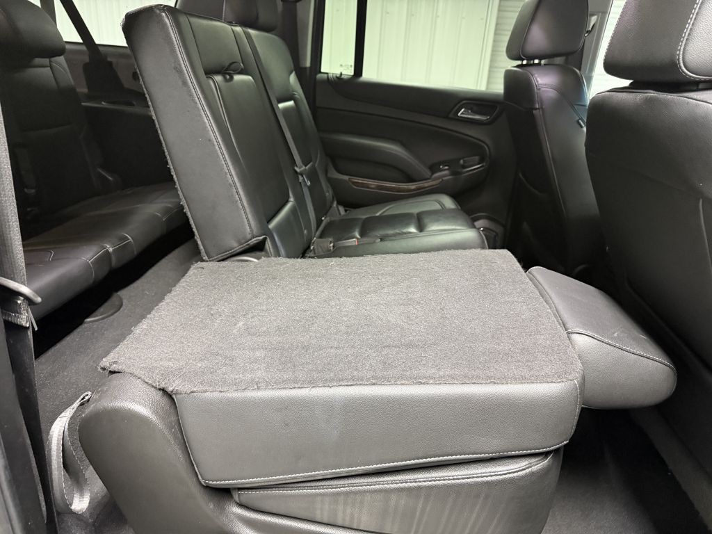 2019 Chevrolet Suburban Image 38