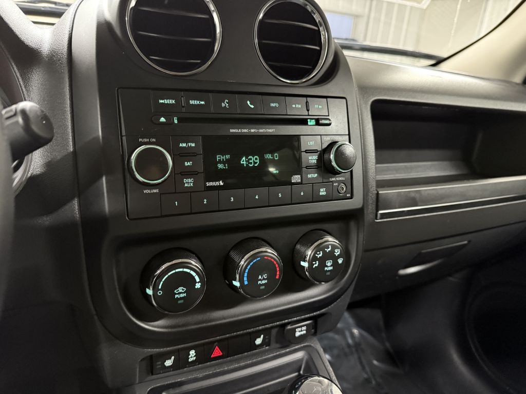 2016 Jeep Patriot Image 14