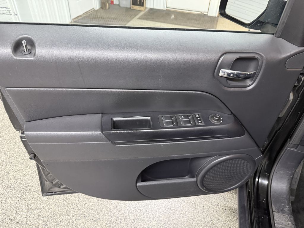 2016 Jeep Patriot Image 23