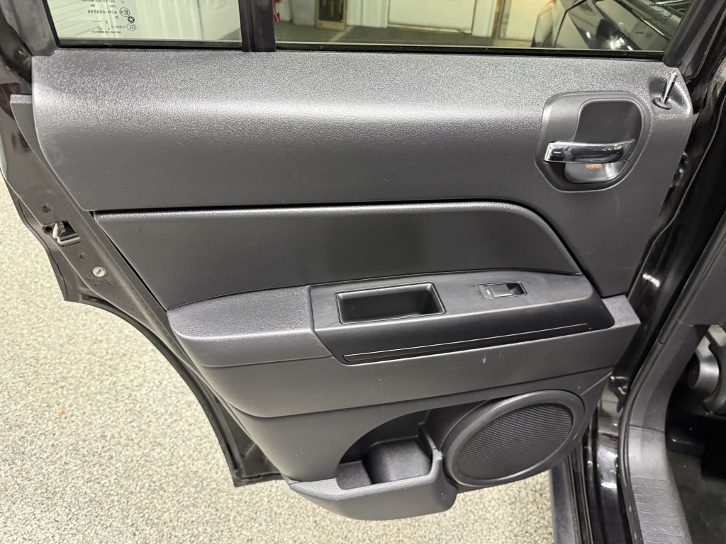 2016 Jeep Patriot Image 27