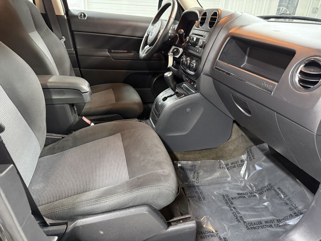 2016 Jeep Patriot Image 32