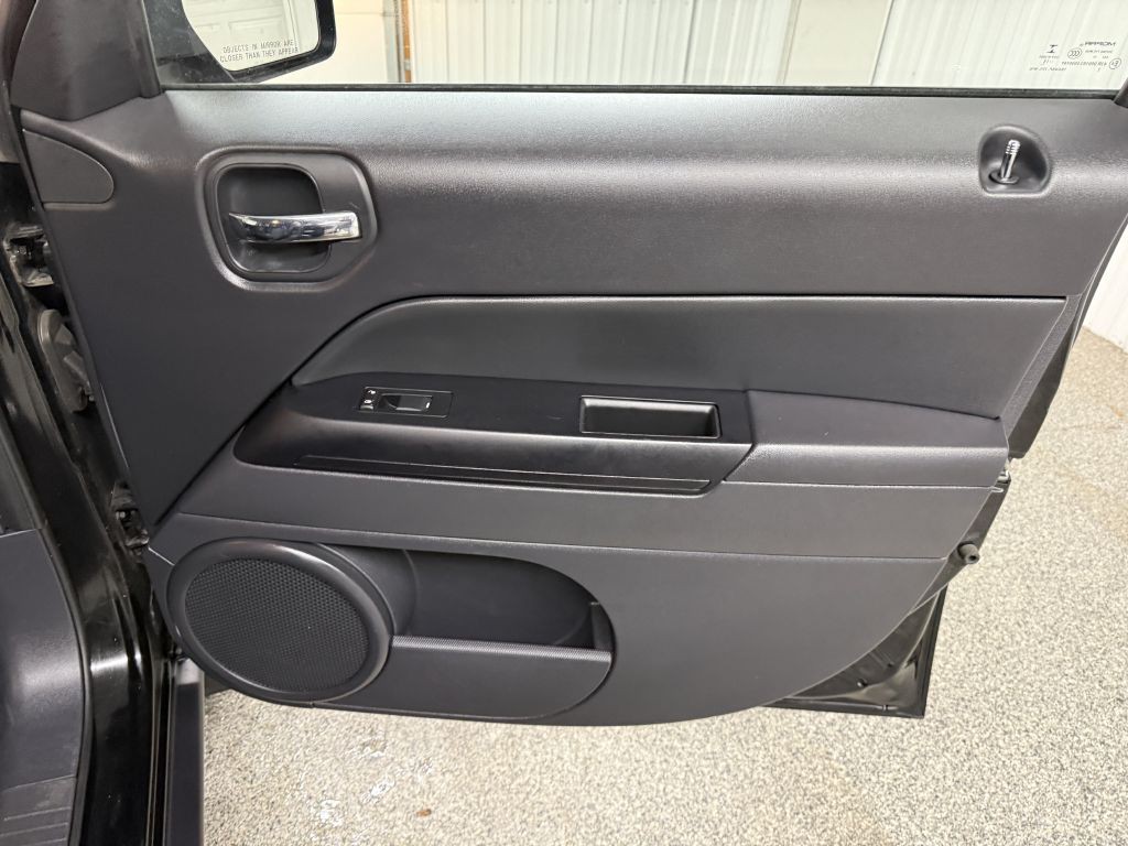 2016 Jeep Patriot Image 34