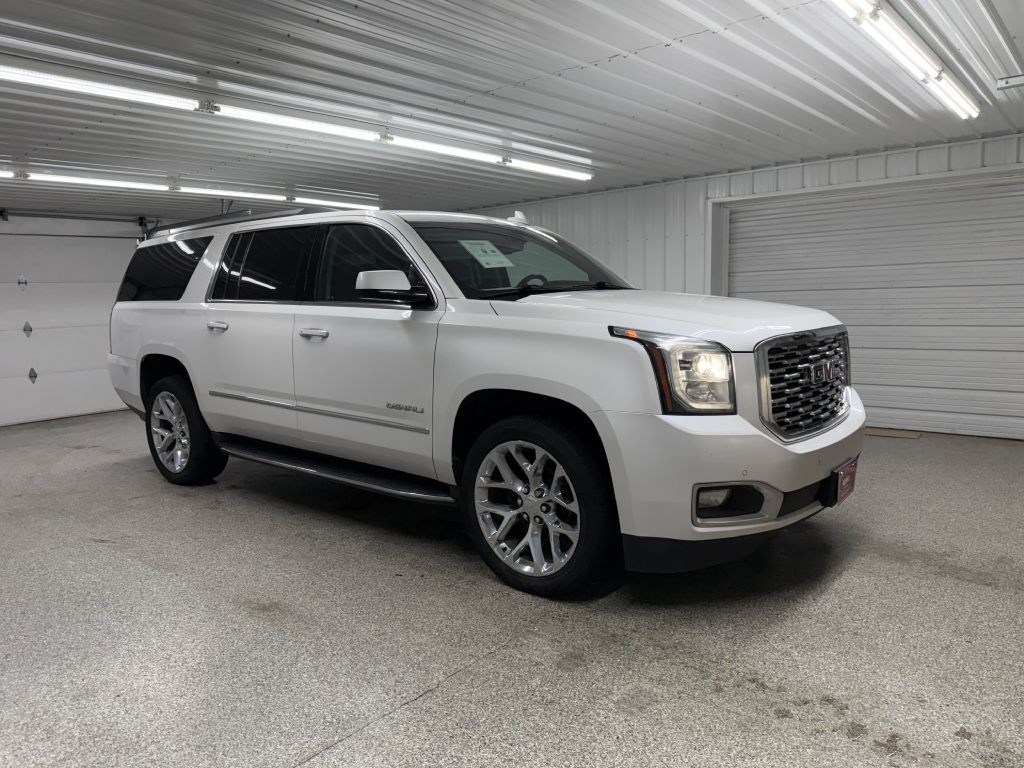 2020 GMC Yukon Image 1