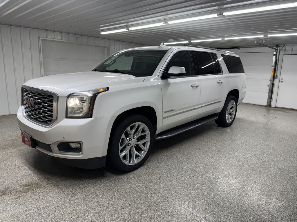 2020 GMC Yukon Image 3