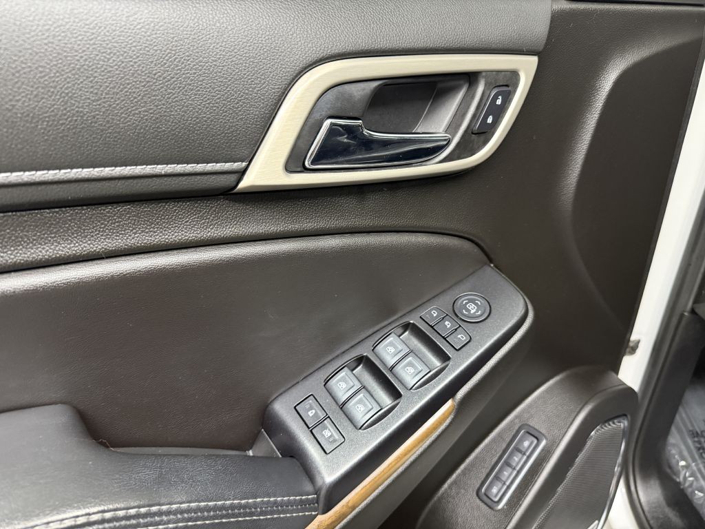 2020 GMC Yukon Image 28