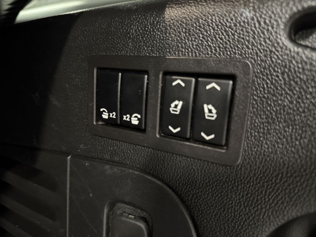 2020 GMC Yukon Image 36