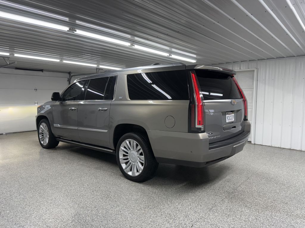 2018 Cadillac Escalade Image 4