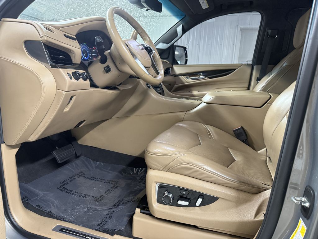 2018 Cadillac Escalade Image 12