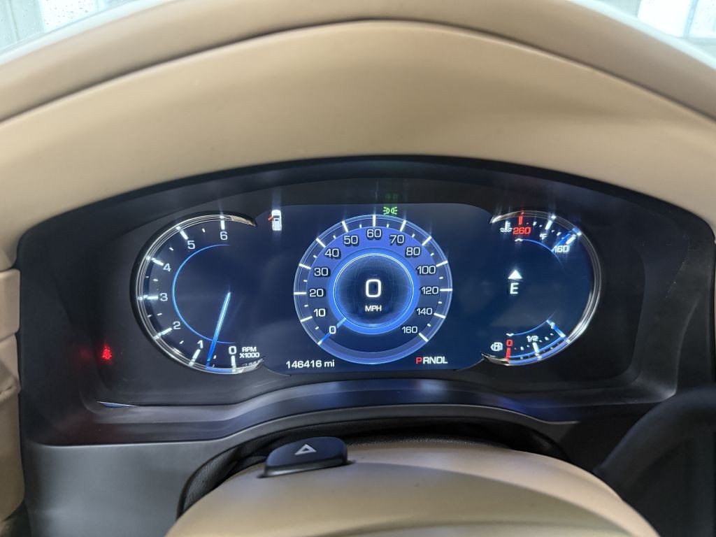 2018 Cadillac Escalade Image 19