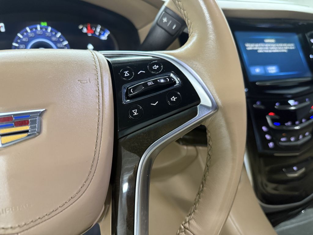 2018 Cadillac Escalade Image 22