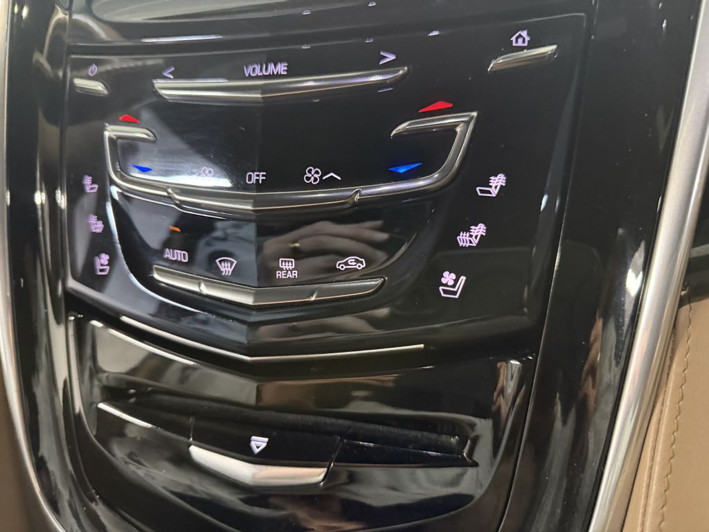 2018 Cadillac Escalade Image 26