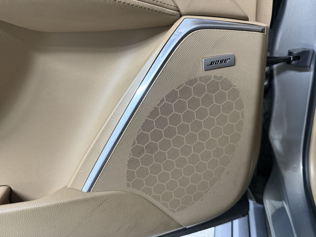 2018 Cadillac Escalade Image 31