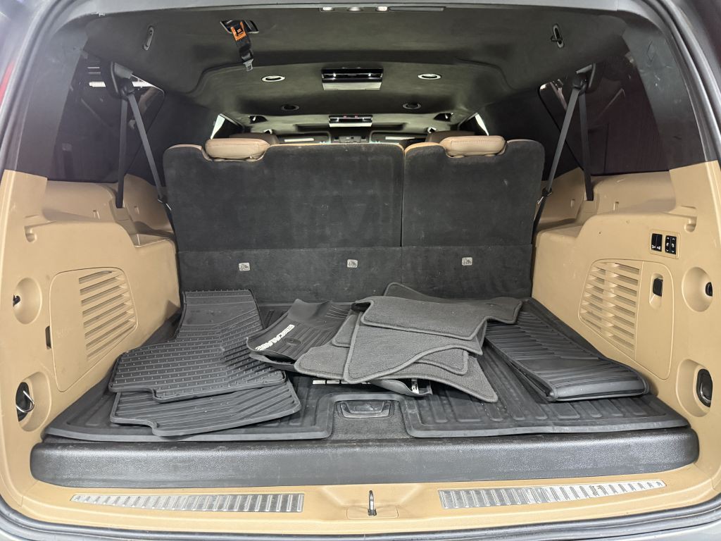 2018 Cadillac Escalade Image 38