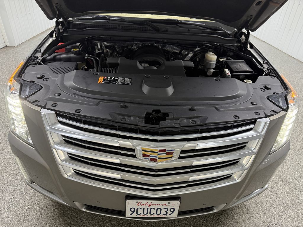 2018 Cadillac Escalade Image 48