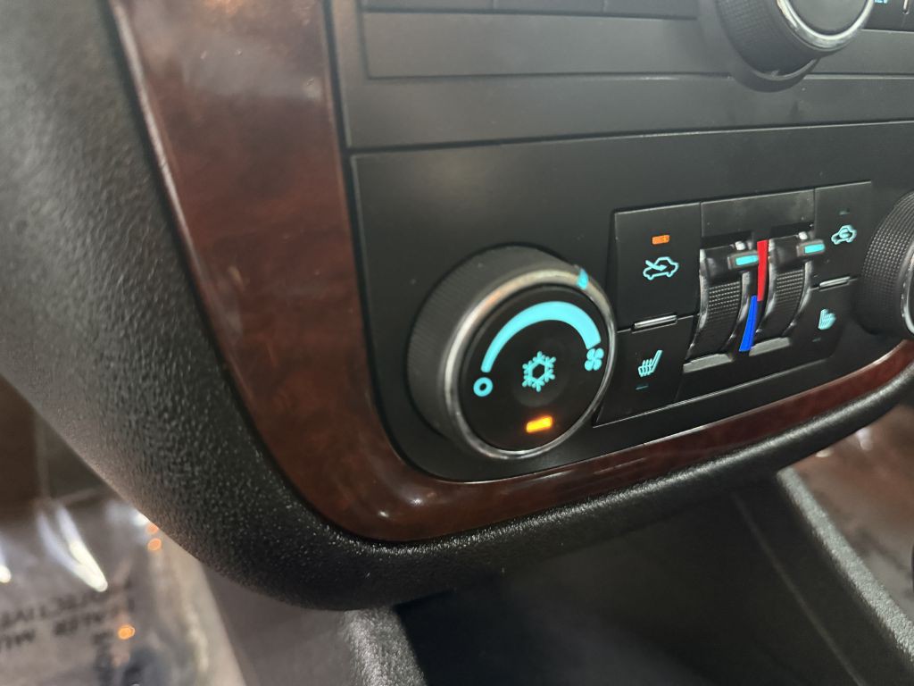 2009 Chevrolet Impala Image 17