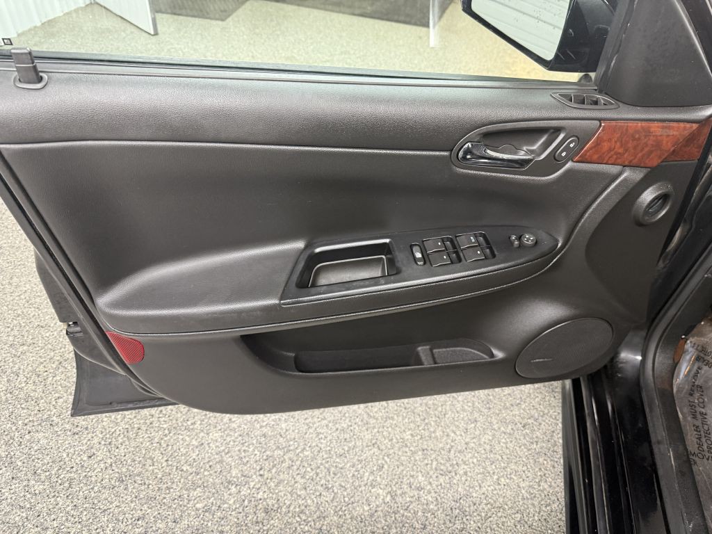 2009 Chevrolet Impala Image 19