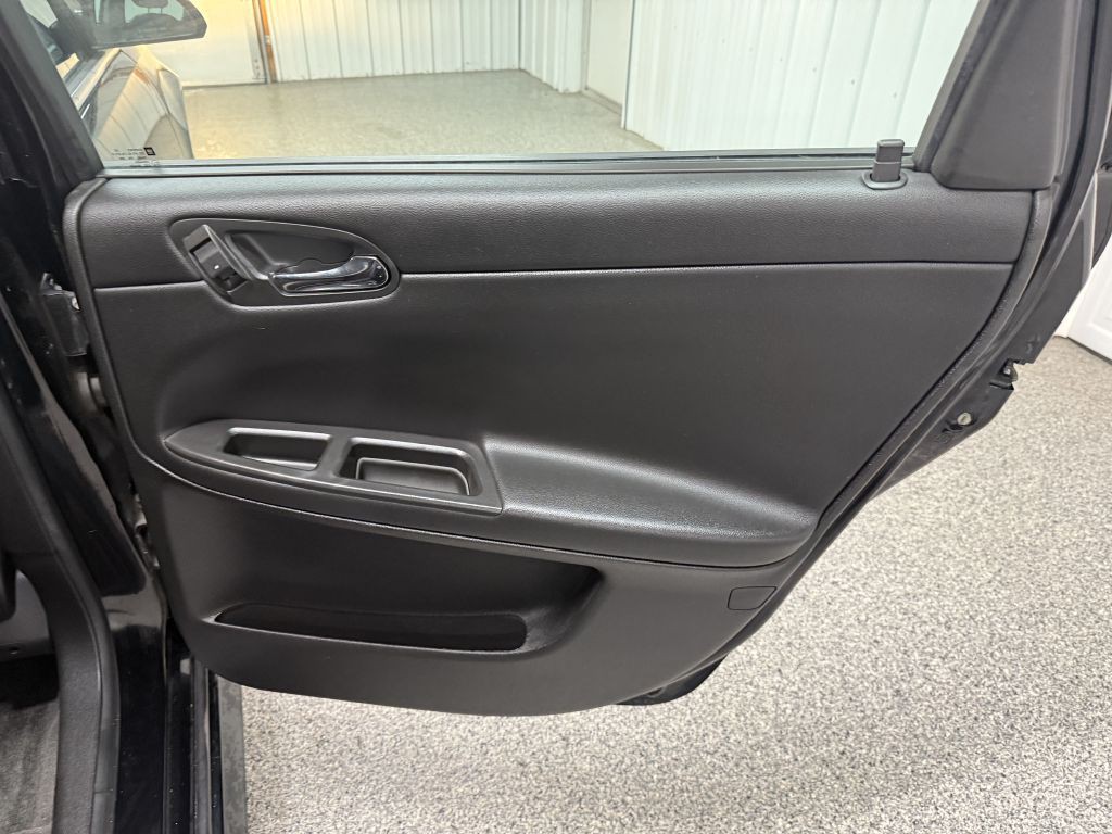 2009 Chevrolet Impala Image 27