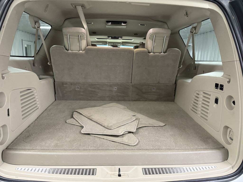 2017 Cadillac Escalade Image 34