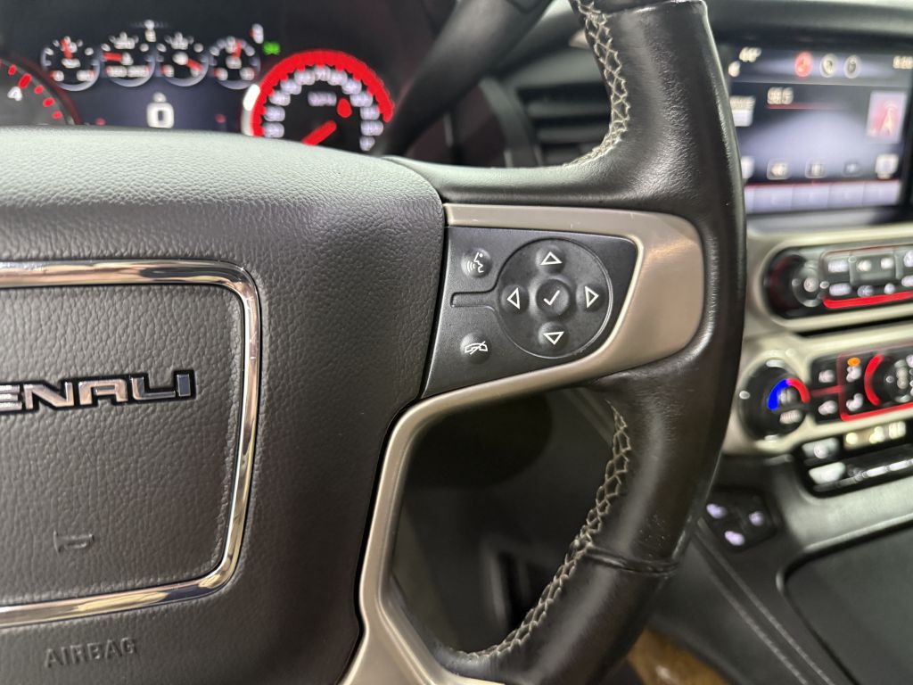 2015 GMC Yukon Image 16