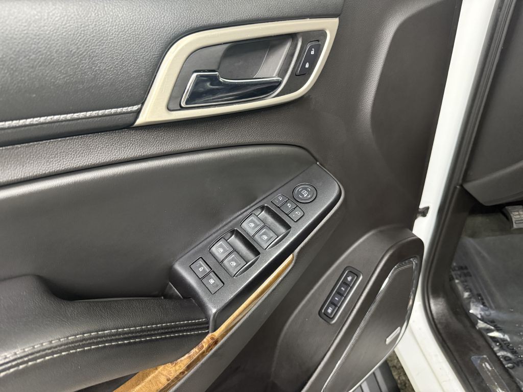 2015 GMC Yukon Image 25