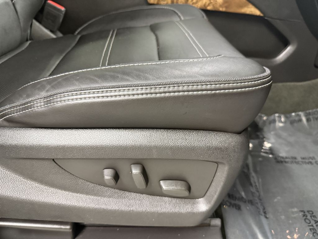 2015 GMC Yukon Image 40