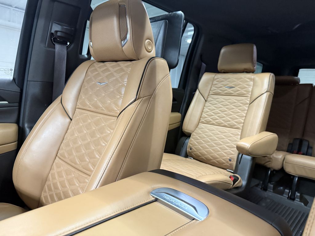 2021 Cadillac Escalade Image 21