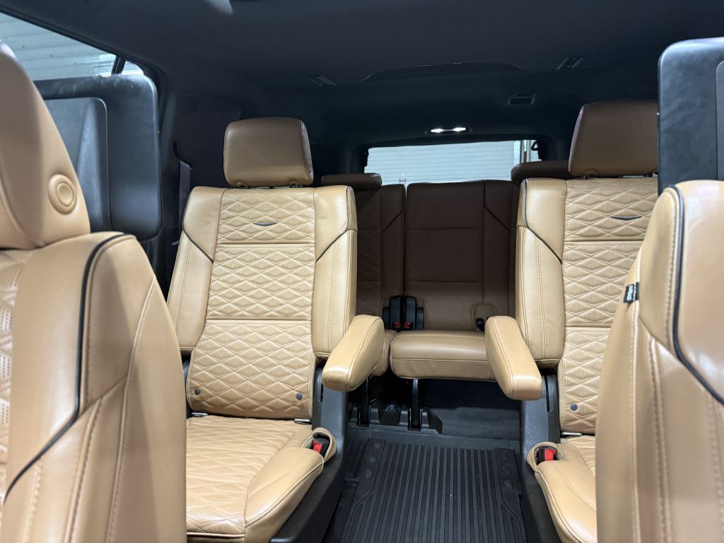 2021 Cadillac Escalade Image 22