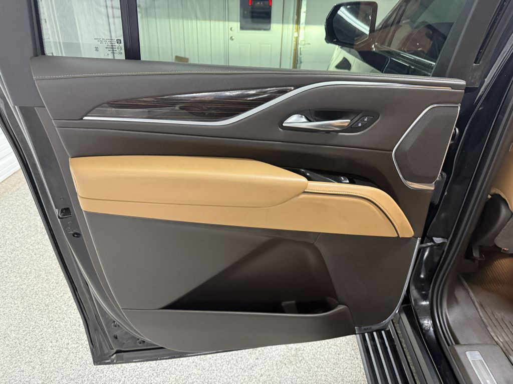 2021 Cadillac Escalade Image 31