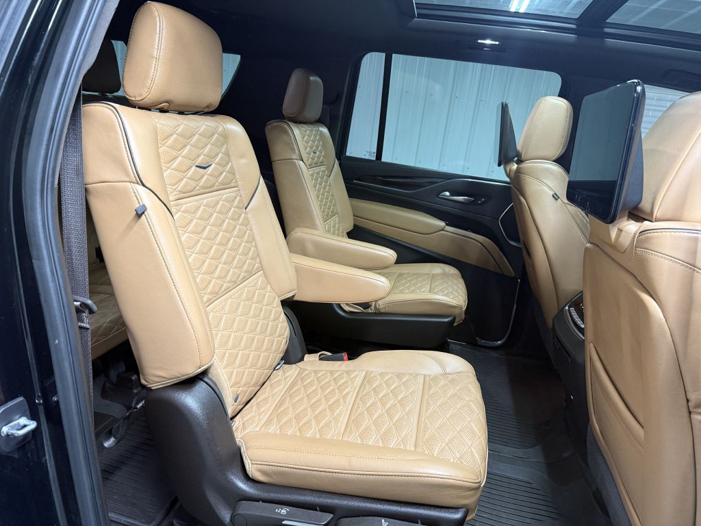 2021 Cadillac Escalade Image 35