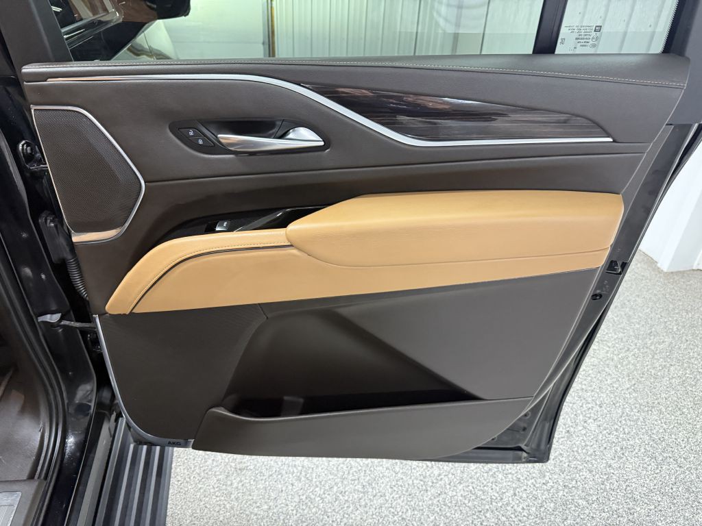 2021 Cadillac Escalade Image 38