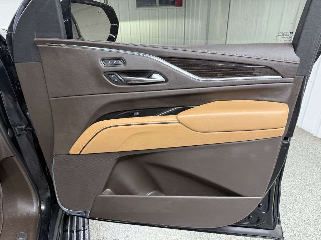 2021 Cadillac Escalade Image 43