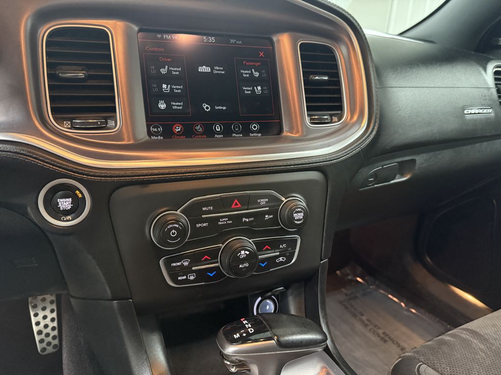 2021 Dodge Charger Image 17