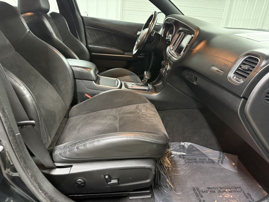 2021 Dodge Charger Image 31