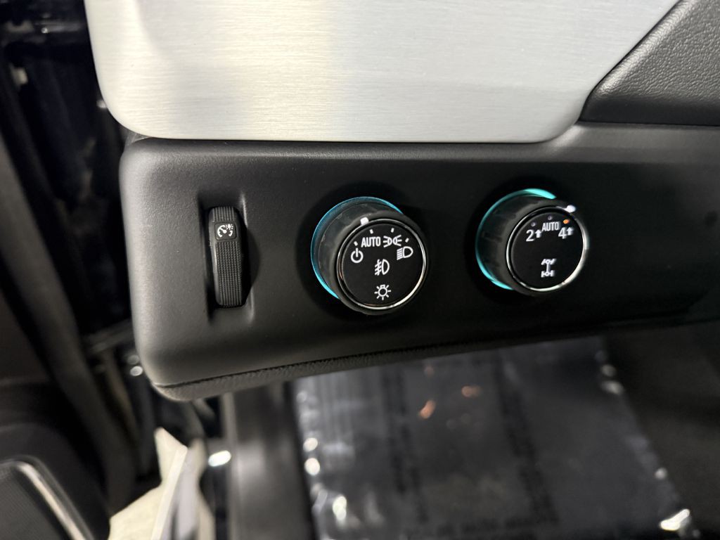 2020 GMC Yukon Image 9